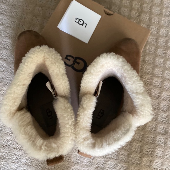 UGG Boots Shearling -Fair Condition - Picture 13 of 16